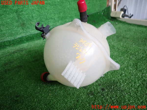 2UPJ-9234692410]アウディ・A1 スポーツバック(8XCZE)ラジエータータンク 中古_2