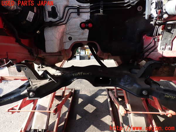 2UPJ-9234695285]アウディ・A1 スポーツバック(8XCZE)フロントメンバー 中古_2