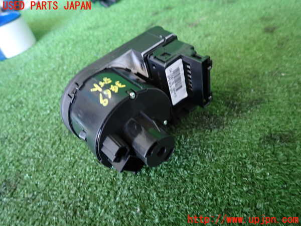 2UPJ-9234696285]アウディ・A1 スポーツバック(8XCZE)ライトスイッチ 中古_2