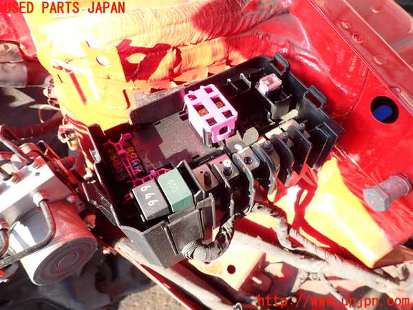 2UPJ-9234696741]アウディ・A1 スポーツバック(8XCZE)ヒューズボックス1 中古_2