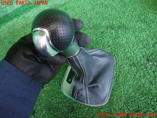 2UPJ-9234697570]アウディ・A1 スポーツバック(8XCZE)シフトノブ 中古_2