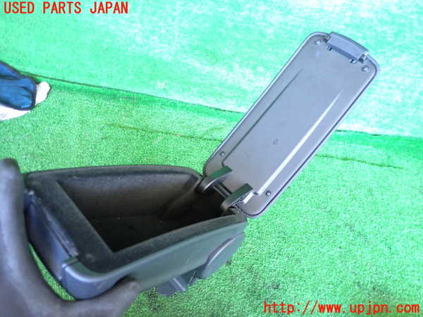 2UPJ-9234697549]アウディ・A1 スポーツバック(8XCZE)コンソール 中古_3