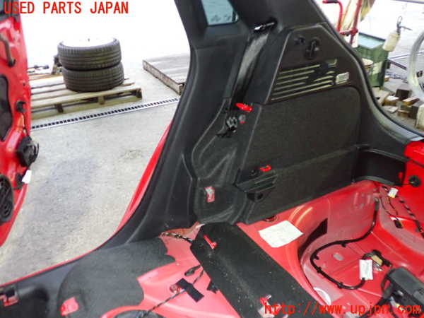 2UPJ-9234697675]アウディ・A1 スポーツバック(8XCZE)右リアピラートリム 中古_3