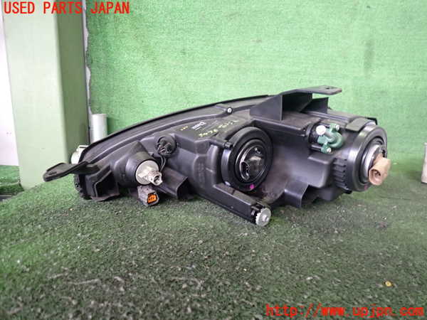 2UPJ-9234701130]ロードスター(NB8C)右ヘッドライト ハロゲン 中古_2