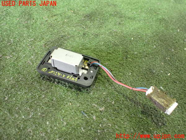 2UPJ-9234706411]ロードスター(NB8C)ルームランプ1 (真中 1列目) 中古_2