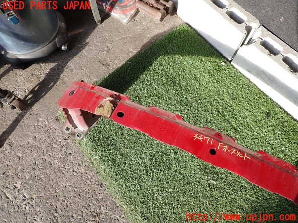 2UPJ-9234711014]ランドローバー・レンジローバー イヴォーク(LV2A)フロントバンパーホースメント 中古_2