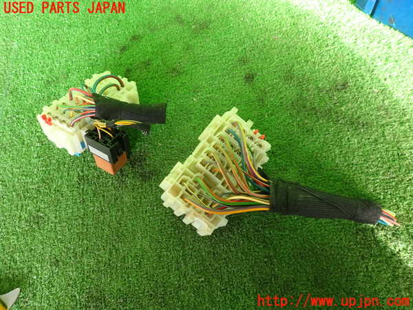 2UPJ-9234716743]ランドローバー・レンジローバー イヴォーク(LV2A)ヒューズボックス3 中古_2