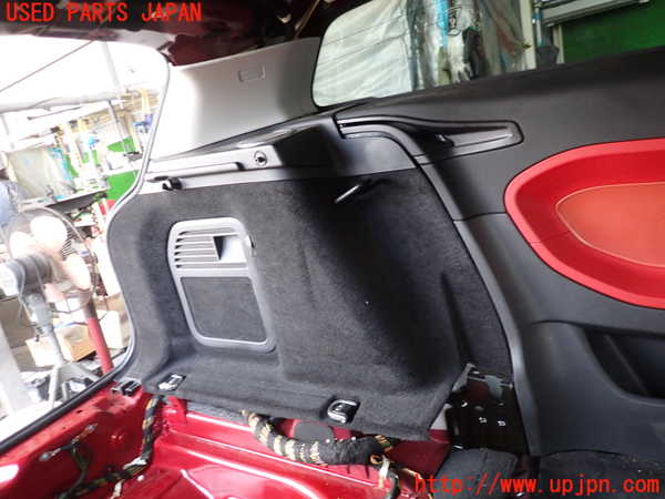 2UPJ-9234717680]ランドローバー・レンジローバー イヴォーク(LV2A)左リアピラートリム 中古_3