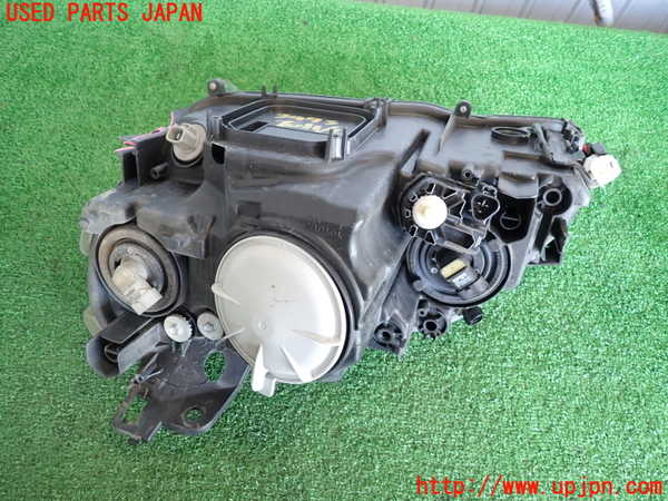 2UPJ-9234731130]マークX(GRX120)右ヘッドライト ハロゲン ジャンク_2