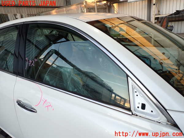 2UPJ-9234731230]マークX(GRX120)右前ドア 中古 NSG M5O8_3