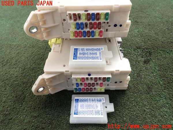 2UPJ-9234736741]マークX(GRX120)ヒューズボックス1 中古_3