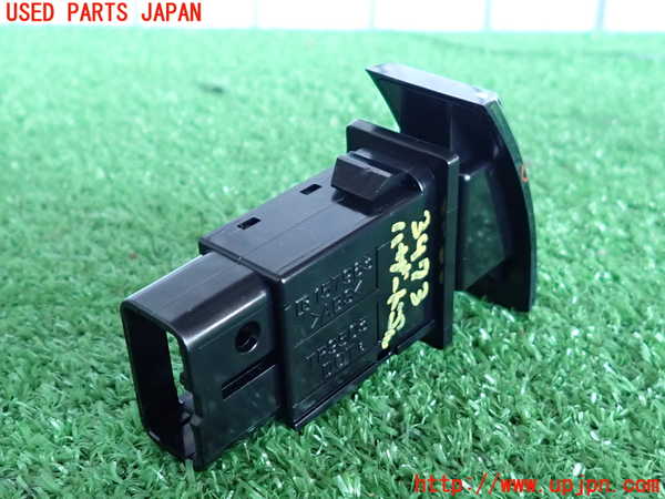 2UPJ-9234736290]マークX(GRX120)ハザードスイッチ 中古_2