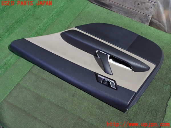 2UPJ-9234731294]マークX(GRX120)右後ドア内張り 中古_3
