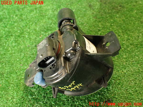 2UPJ-9234741182]BMW X3(PC25)(E83系)左フォグ 中古_3