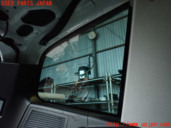 2UPJ-9234741382]BMW X3(PC25)(E83系)左クォーターガラス 中古(43R-00021 M13)_3