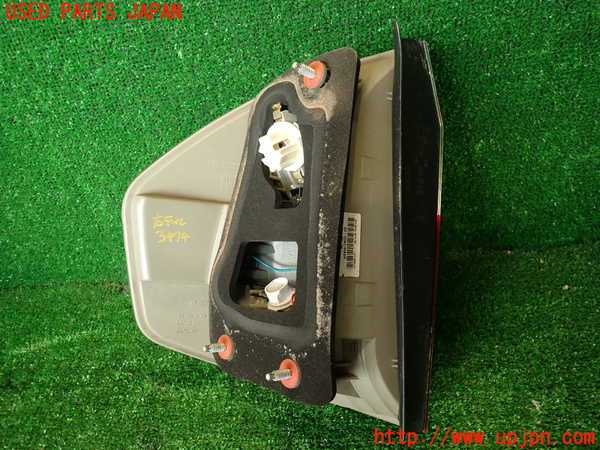 2UPJ-9234741530]BMW X3(PC25)(E83系)右テールランプ 中古_2