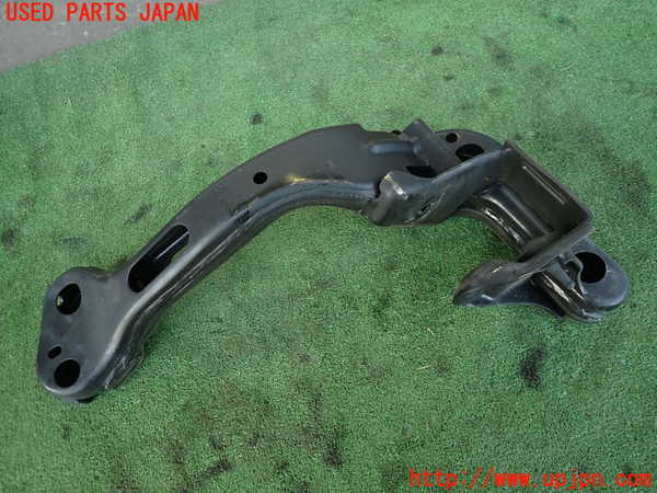 2UPJ-9234745296]BMW X3(PC25)(E83系)メンバー1 中古_2