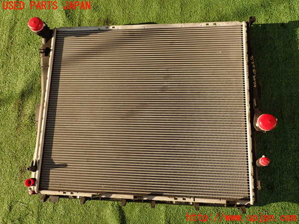 2UPJ-9234742321]BMW X3(PC25)(E83系)ラジエーター1 中古_2