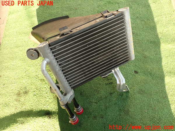 2UPJ-9234742481]BMW X3(PC25)(E83系)オイルクーラー1 中古_3
