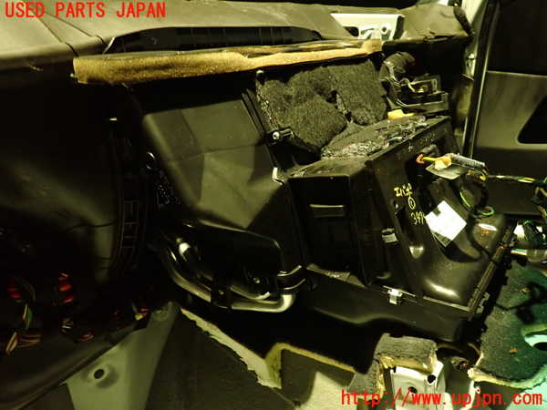 2UPJ-9234746081]BMW X3(PC25)(E83系)エバポレーター1 中古_2