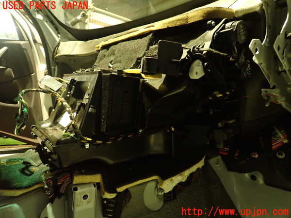 2UPJ-9234746081]BMW X3(PC25)(E83系)エバポレーター1 中古_3