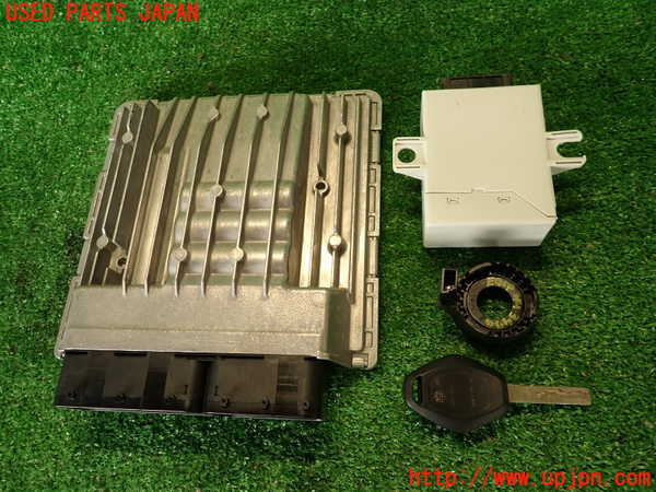 2UPJ-9234746110]BMW X3(PC25)(E83系)エンジンコンピューター DME 中古_2