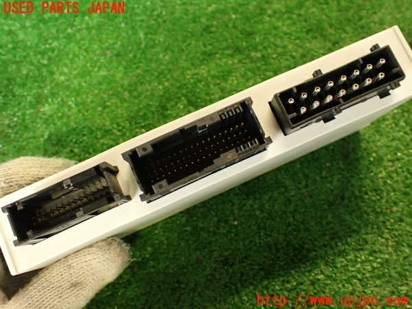 2UPJ-9234746146]BMW X3(PC25)(E83系)コンピューター1 中古_3