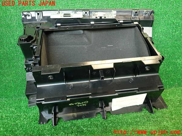 2UPJ-9234747516]BMW X3(PC25)(E83系)グローブボックス1 中古_5