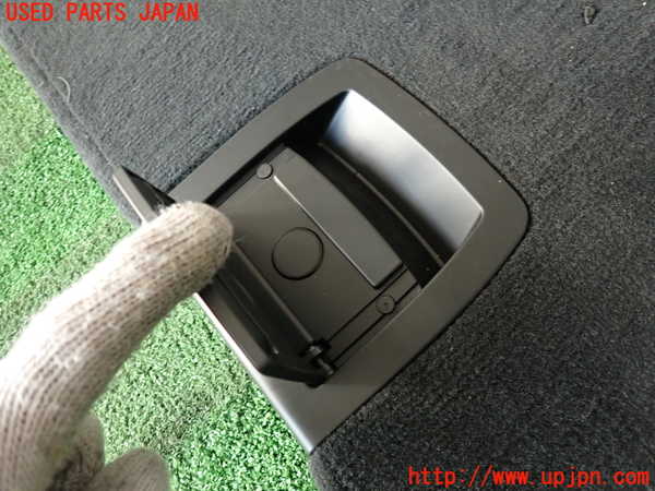 2UPJ-9234747771]BMW X3(PC25)(E83系)ラゲッジトレイ1 中古_3