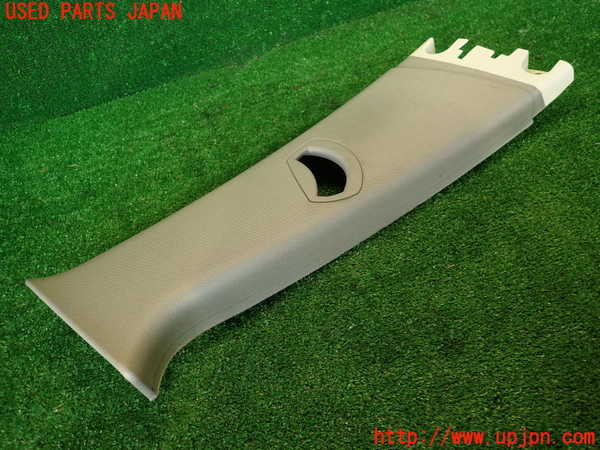 2UPJ-9234747665]BMW X3(PC25)(E83系)右センターピラートリム 中古_3