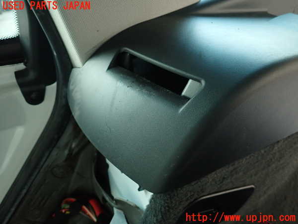 2UPJ-9234747675]BMW X3(PC25)(E83系)右リアピラートリム 中古_3