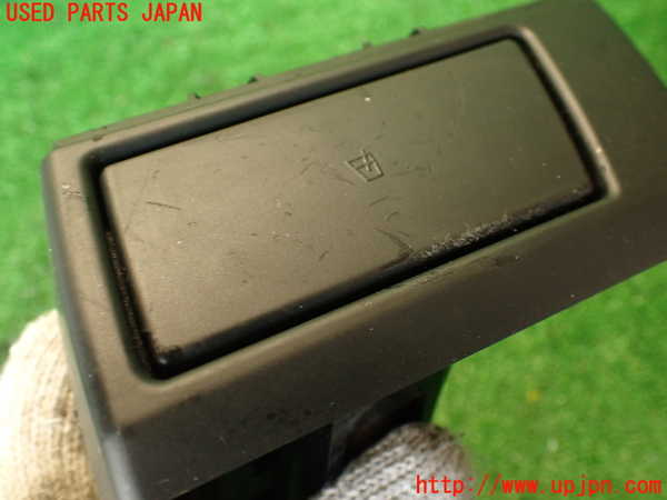 2UPJ-9234747810]BMW X3(PC25)(E83系)ドリンクホルダー 中古_2