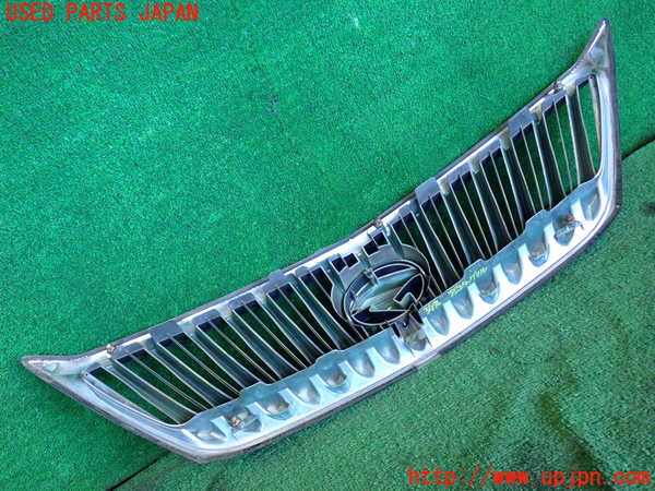 2UPJ-9234761050]ハリアー(ACU30W)ラジエターグリル 中古_2