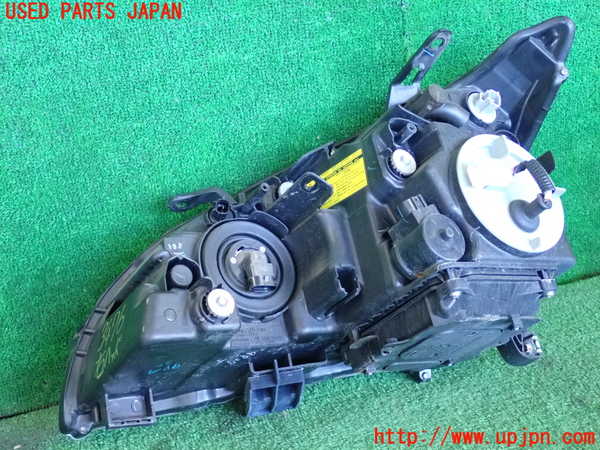 2UPJ-9234761130]ハリアー(ACU30W)右ヘッドライト HID 中古_2
