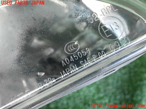 2UPJ-9234761180]ハリアー(ACU30W)右フォグ 中古_3