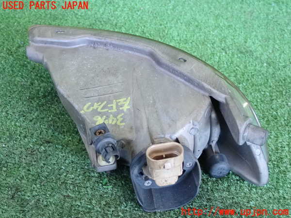 2UPJ-9234761182]ハリアー(ACU30W)左フォグ 中古_2