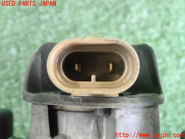 2UPJ-9234761182]ハリアー(ACU30W)左フォグ 中古_4