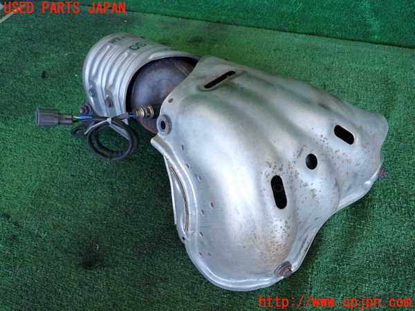 2UPJ-9234762041]ハリアー(ACU30W)エキマニ1 触媒 マニバーター　中古_2