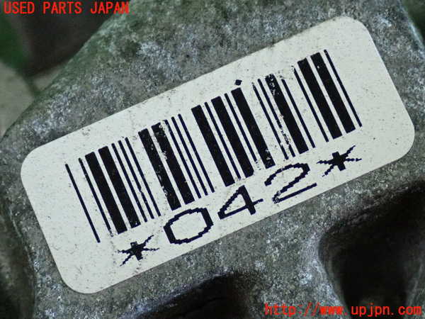 2UPJ-9234764250]ハリアー(ACU30W)パワステポンプ 中古_3