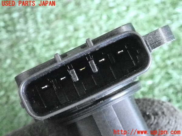 2UPJ-9234766320]ハリアー(ACU30W)エアフロメーター 中古_4