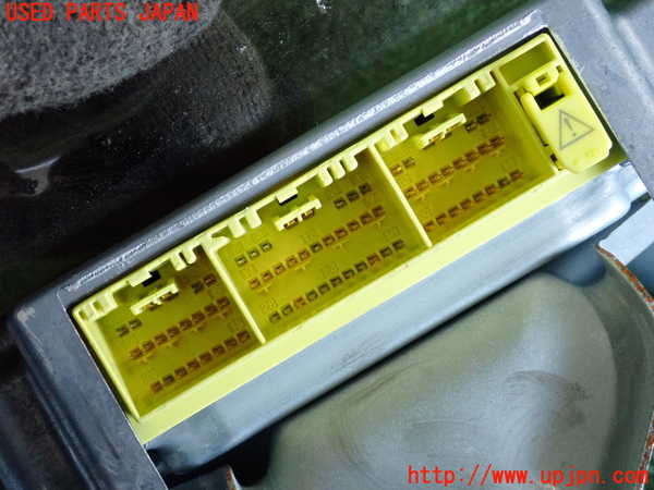 2UPJ-9234766145]ハリアー(ACU30W)エアバッグコンピューター 中古_4