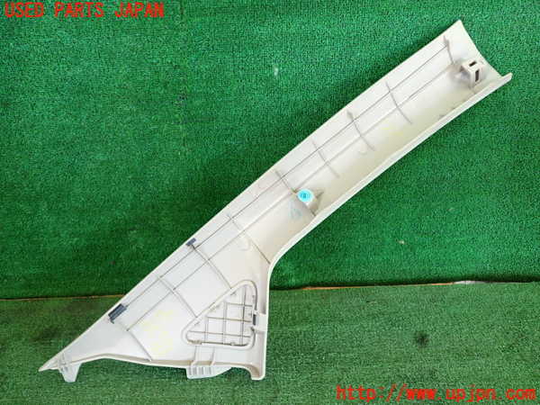 2UPJ-9234767660]ハリアー(ACU30W)左フロントピラートリム 中古_2