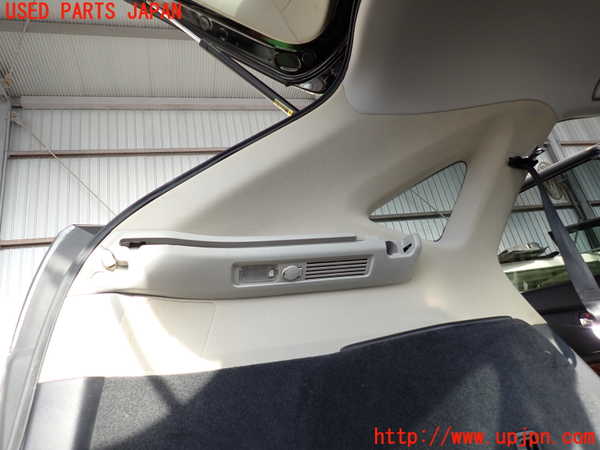 2UPJ-9234767680]ハリアー(ACU30W)左リアピラートリム 中古_2