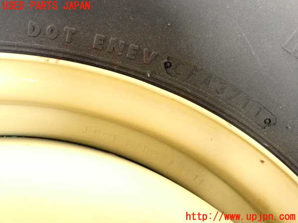 2UPJ-9234769601]ハリアー(ACU30W)スペアタイヤ1 (T165/80R17 104M) 中古_3