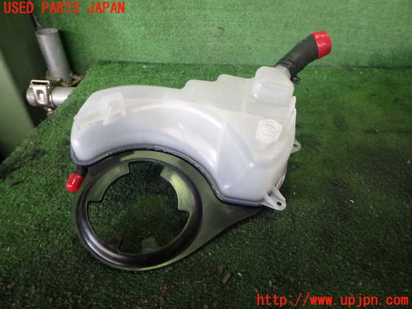 2UPJ-9234772410]ジャガー・Xタイプ(J51YB)ラジエータータンク 中古_2