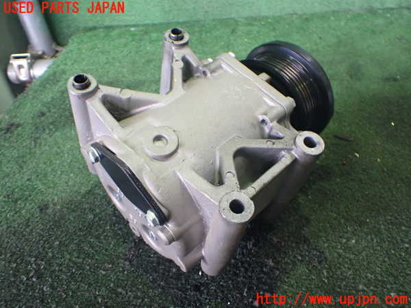 2UPJ-9234776025]ジャガー・Xタイプ(J51YB)エアコンコンプレッサー 中古_2