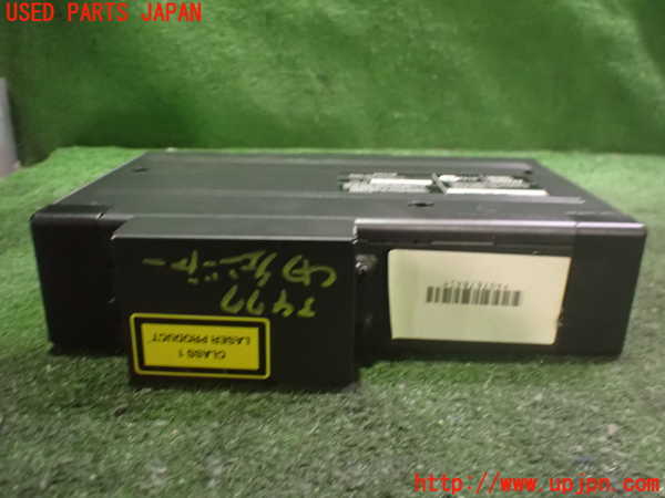 2UPJ-9234776505]ジャガー・Xタイプ(J51YB)CDチェンジャー 中古_2