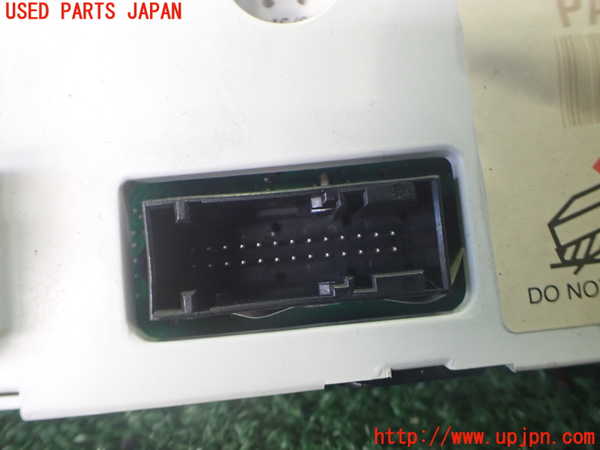 2UPJ-9234776170]ジャガー・Xタイプ(J51YB)スピードメーター 中古_3