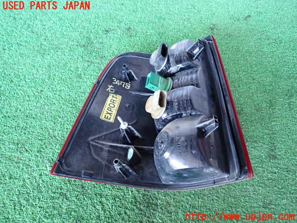 2UPJ-9234781530]エクスプローラー(1FMEU74)右テールランプ 中古_3