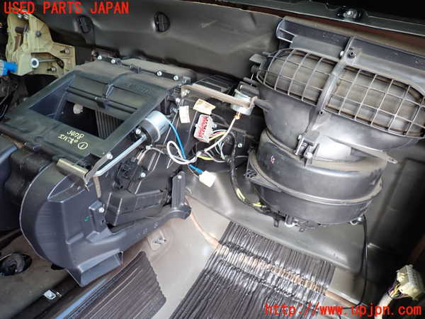 2UPJ-9234786081]エクスプローラー(1FMEU74)エバポレーター1 中古_3